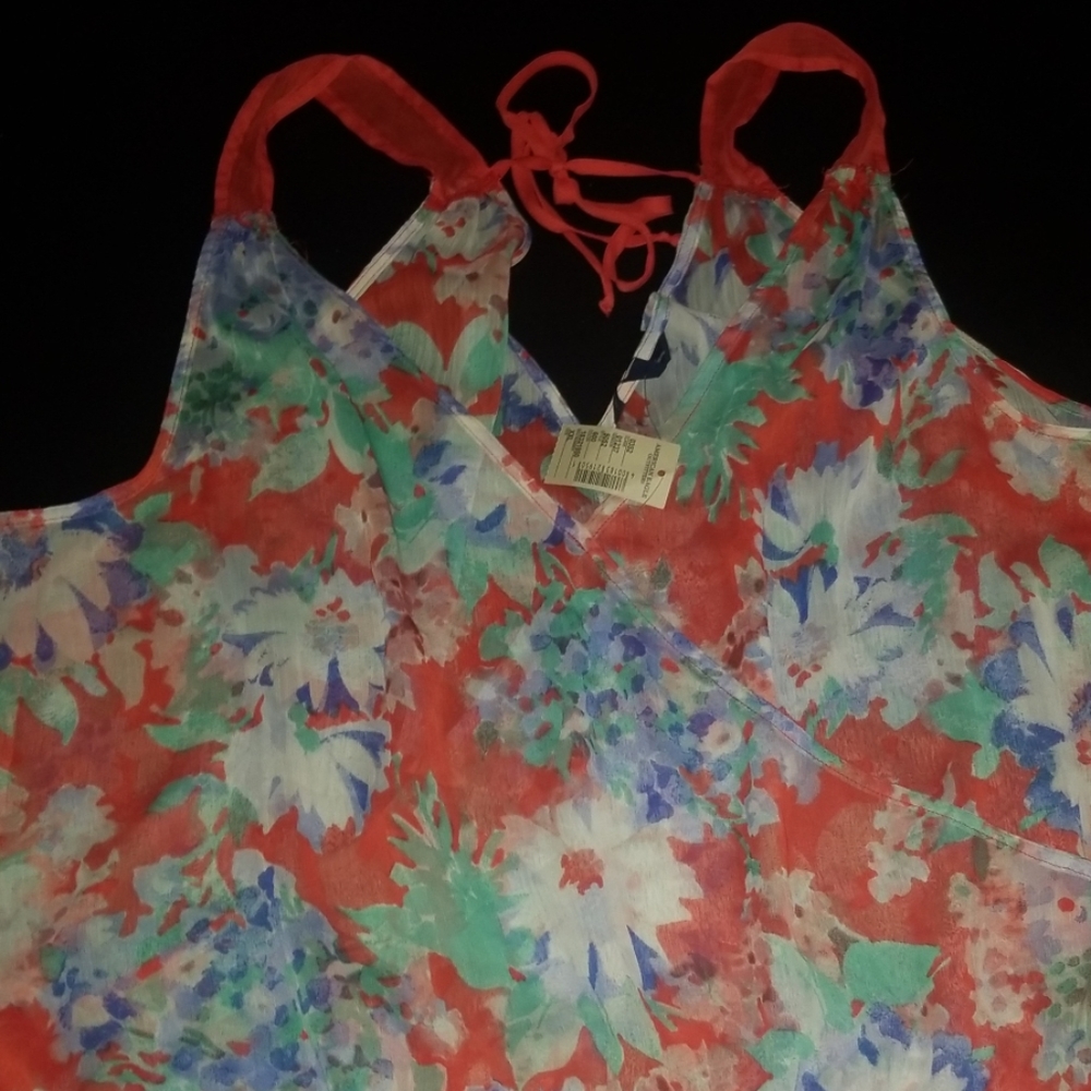 American Eagle top